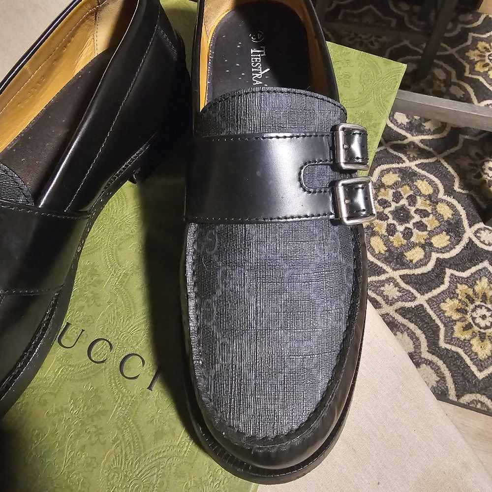 Gucci -Authentic - Picture 2 of 4
